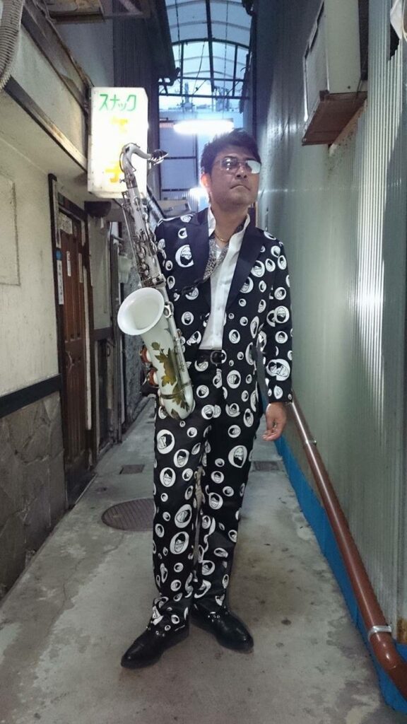 野々田万照